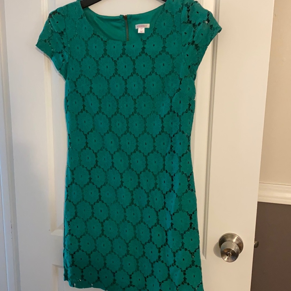 Green dress, small
